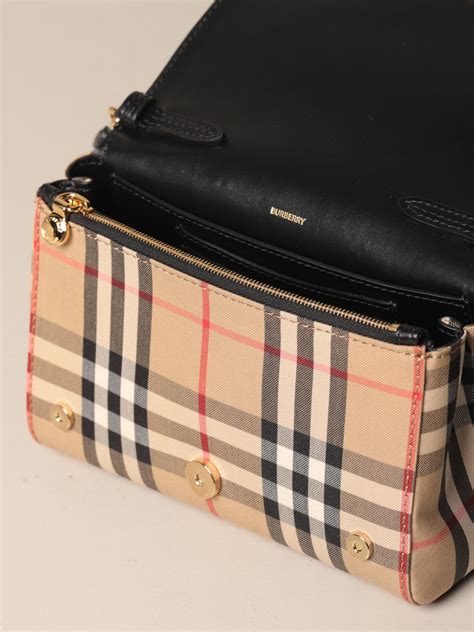 handytasche burberry|burberry purses for women.